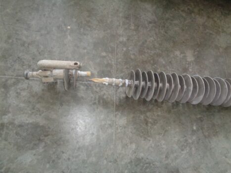 Figure (ii) Failed 400 kV composite insulator